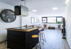 Flatguest Atico Lujoso